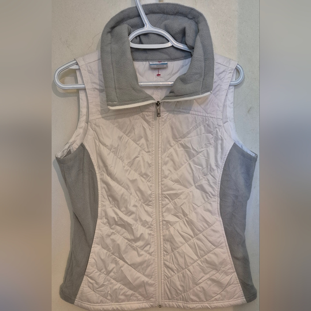 Columbia White & Gray Quilted Mix It Around  Vest Sz.M